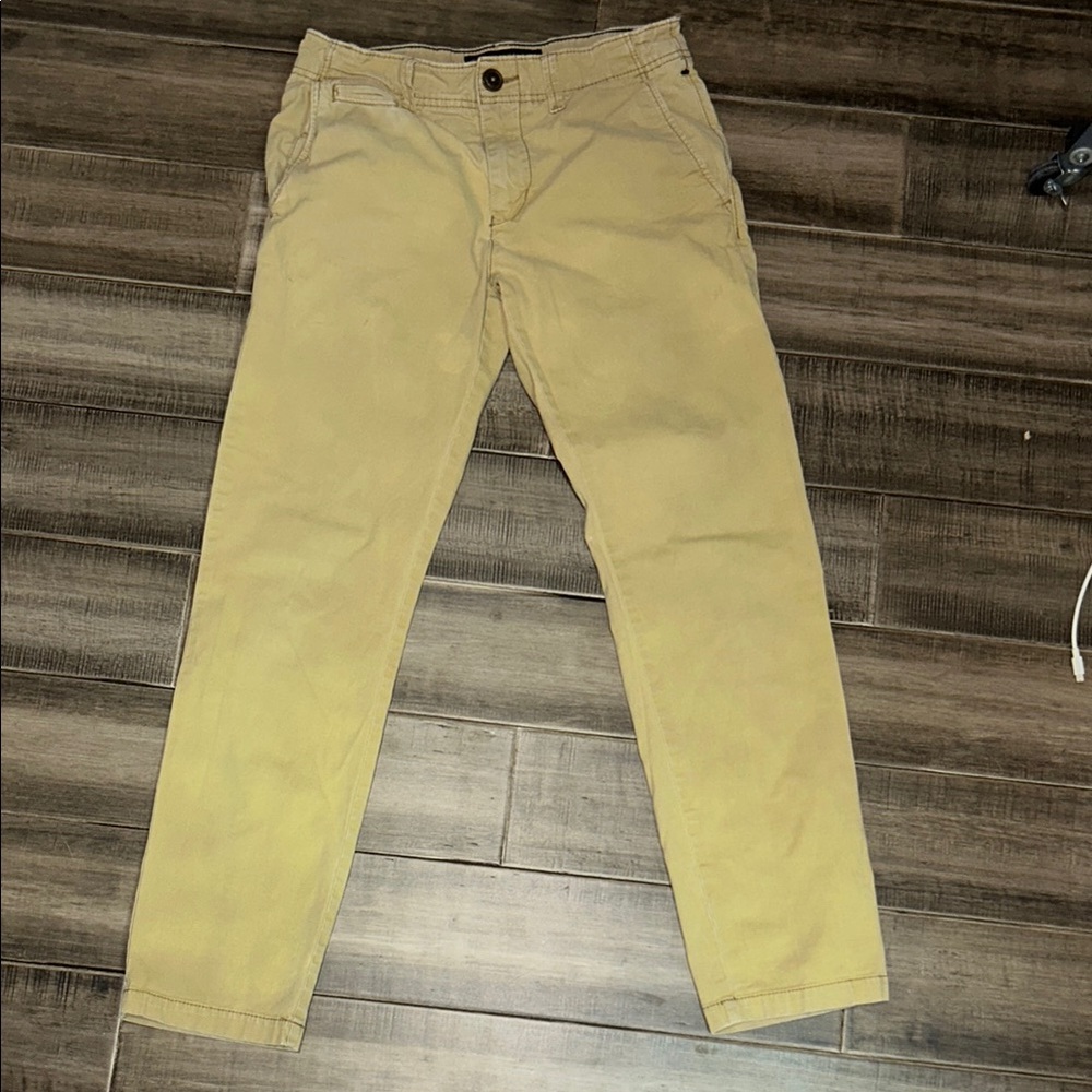 GUC American Eagle Slim Khaki Pants
